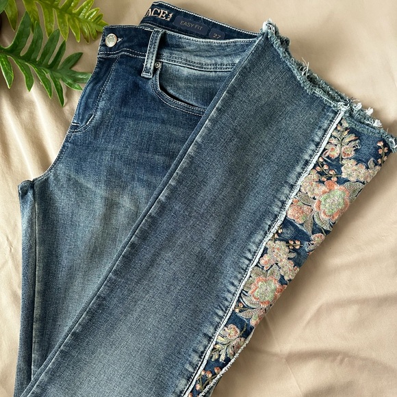Grace Women’s Western Flare Jeans, sz. 27 - Picture 1 of 6